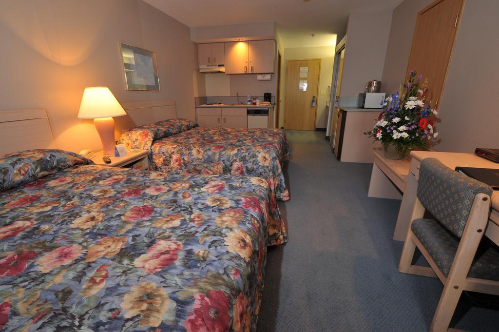Shilo Inn Suites Hotel - Nampa Suites Ngoại thất bức ảnh